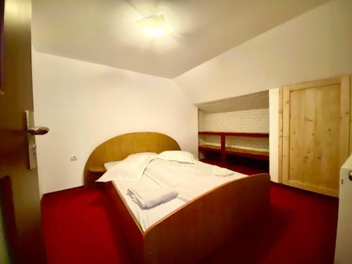 Hostal Valea Cu Molizi