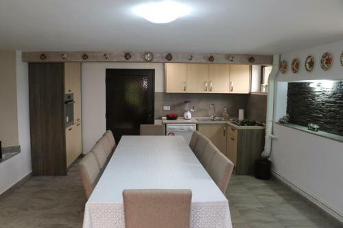 Hostal Pensiunea Diana