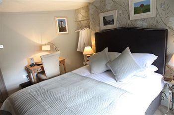 Hostal Flower Pot Hotel