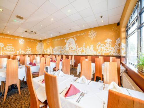 Hotel Mehfil - Heathrow