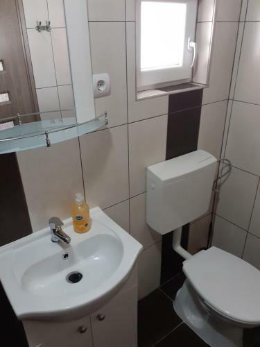 Kacs� Apartman