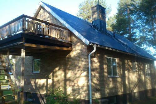 Villa Spacious House Beside A Lake In Swedish Lapland