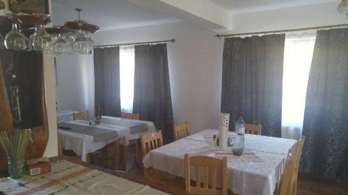 Hostal Pensiunea Casa Vanatorului