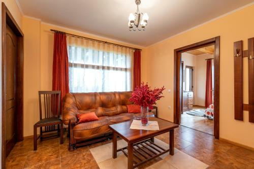 Hostal Pensiunea Turistic? V?lari