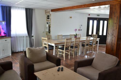 Hostal Cabana La Pestera