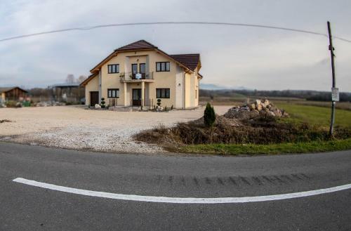 Hostal Agropensiunea Luk
