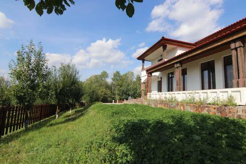 Hostal Pensiunea Emelys