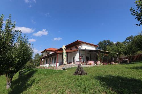 Hostal Pensiunea Emelys