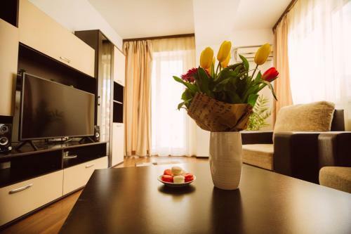 Seascape - Summerland Apartment