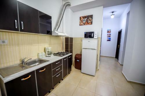 Summer Breeze - Summerland Apartment