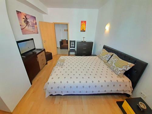 Anabella Summerland Apartment