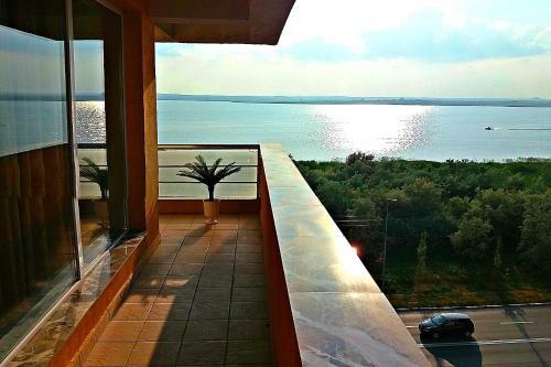 Anabella Summerland Apartment
