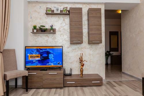 Summerland Sea View Apartment