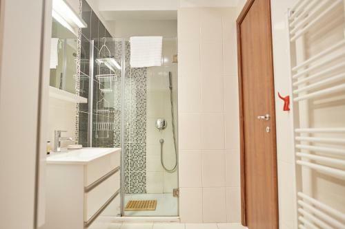 Sailing Lake Mamaia Apartment
