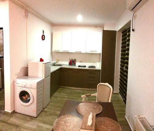 Lotus Northsea Apartment Mamaia