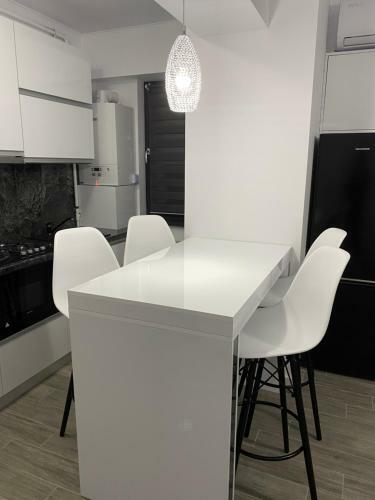 Darius Apartment Mamaia - Lake View