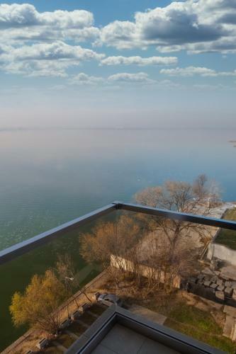 Oasis By The Lake - Solid Residence Mamaia Apartment