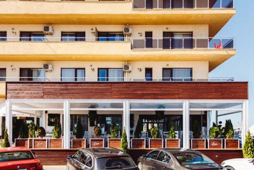 La Vida Loca Apartment Summerland