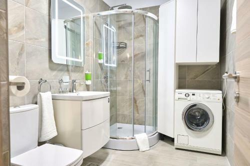 Citadell Sea View Apartment Alezzi Beach Spa N Pools