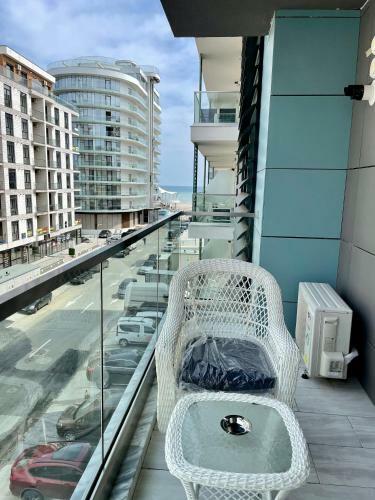 Sea Side Apartments - Lotus Studios