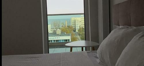 Moonlight Summer Apartment
