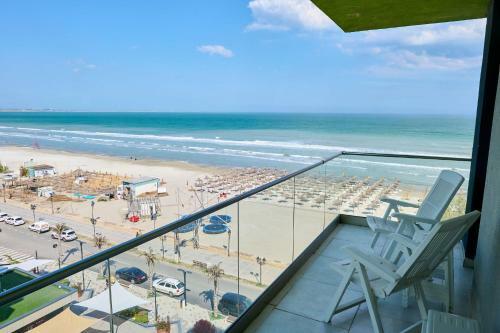Crazy Sea View 2br Apartment Alezzi Spa Pools Parking
