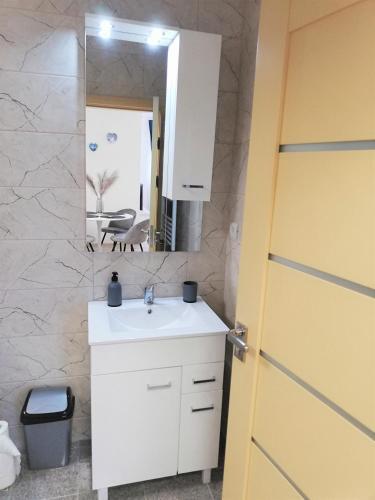 Aqua Blue Apartment Mamaia