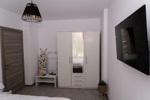 Azur Apartaments 10k Spa Pool Alezzi Beach Resort