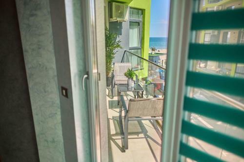 Blue Bamboo Apartment Alezzi Spa Pools Parking