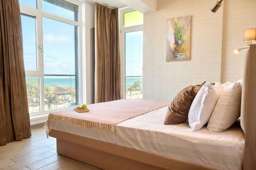 Beachfront Sea View Apartment Alezzi Spa Pools Beach Resort