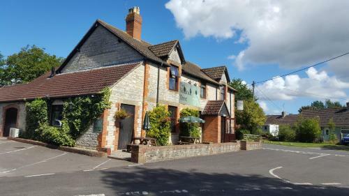 Hostal The Walnut Tree