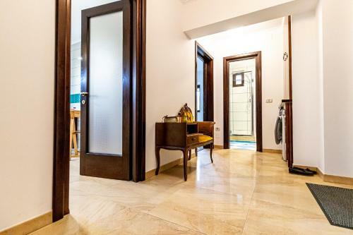 Downtown Luxury Apartment