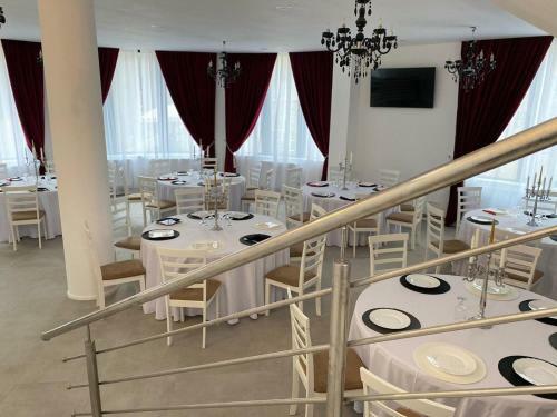 Hostal Perla Muntilor Ponoarele, Padurea de Liliac
