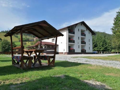 Hostal Pensiunea Teomir