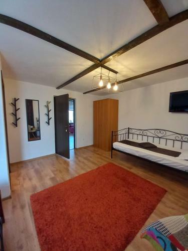 Hostal Victor House