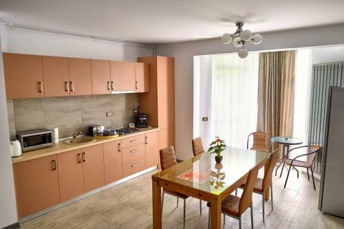Sunny Apartments Alezzi Beach Resort