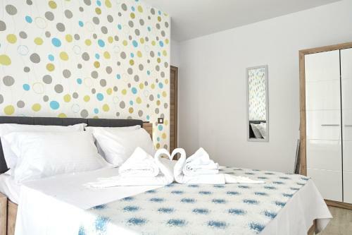 Sunny Apartments Alezzi Beach Resort