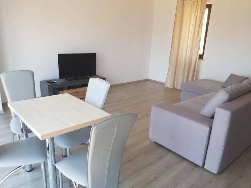 Brk Apartments