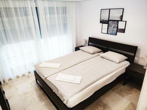 Wave 2 Promenada Beny Apartment