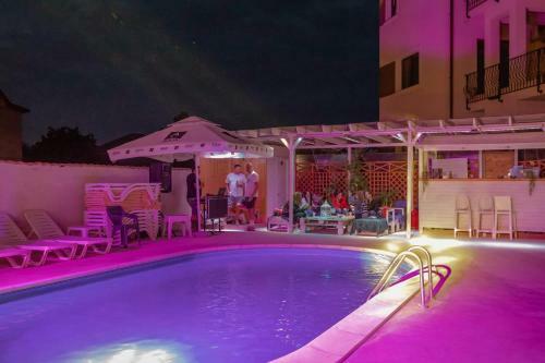 Hostal Breeze Villa Mamaia Nord