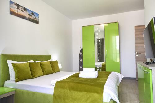 Green Apartment Spa N Pool Alezzi Beach Resort