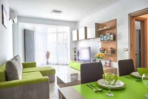 Green Apartment Spa N Pool Alezzi Beach Resort