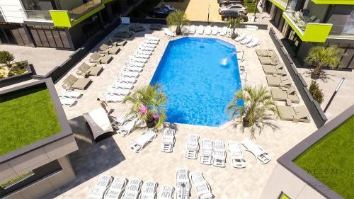 Alezzi Majestic Apartments 97