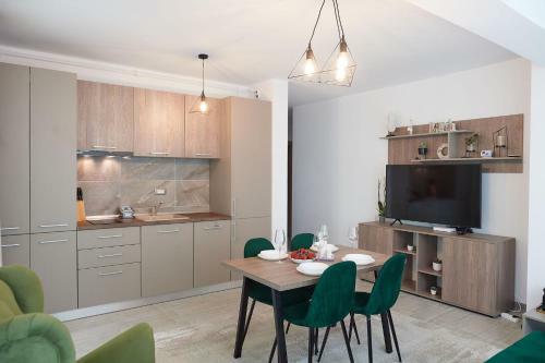 Apartamento Sea La Vie 2br Apt Spa N Pool Alezzi Beach Resort