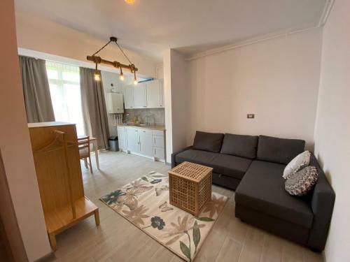 Alezzi Holiday Apartment 13 G