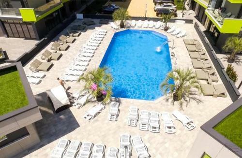 Alezzi Holiday Apartment 13 G