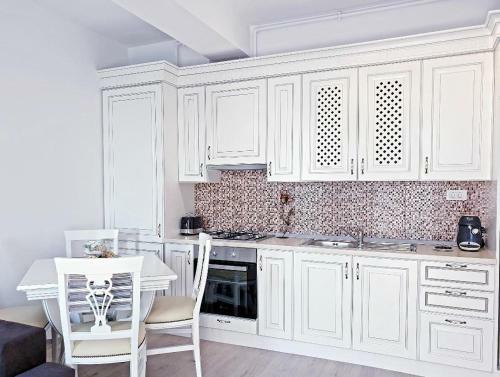 Eversea Apartment Mamaia Nord