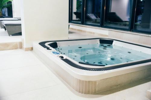 Alezzi Majestic Apartments 115
