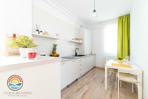 Tequila Sunrise Mamaia- Apartament Cu Terasa