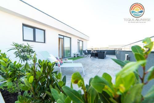 Tequila Sunrise Mamaia- Apartament Cu Terasa